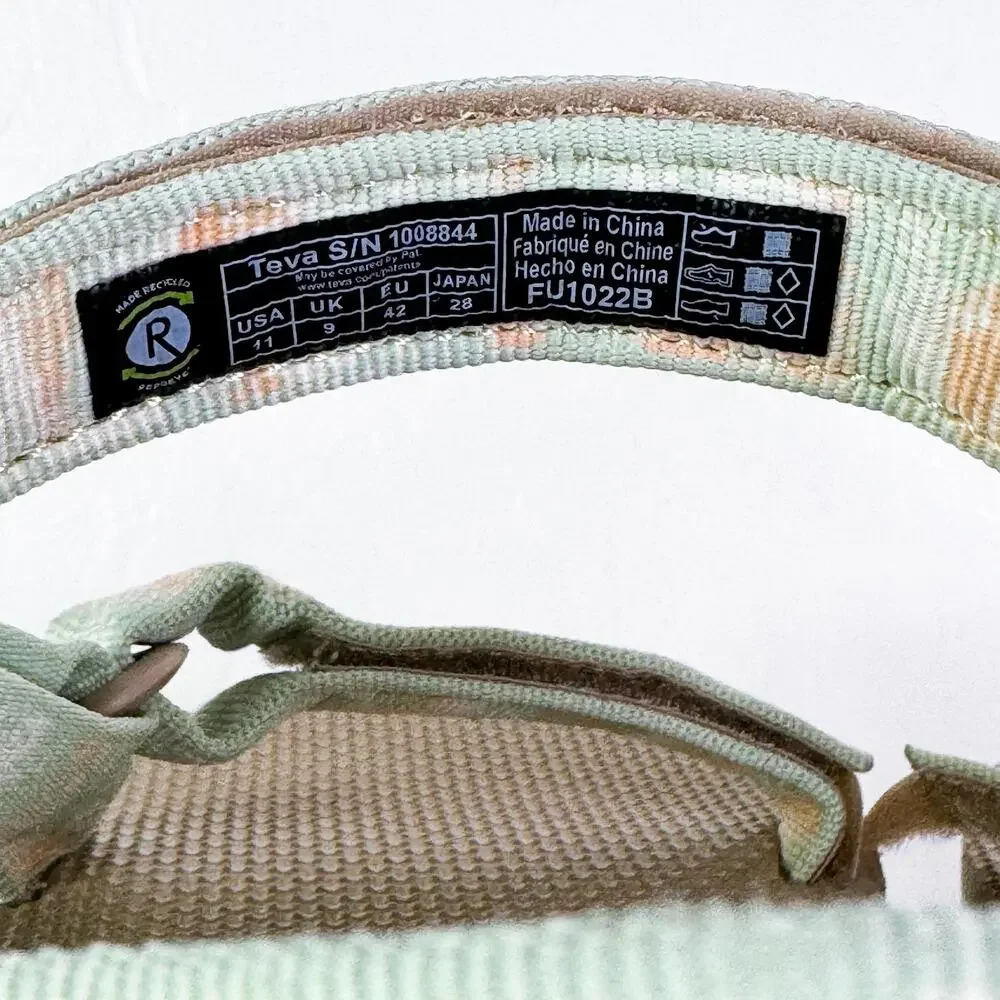 Teva Women's Flatform Universal Sandal Iridescence Rutabaga Outdoor Size 11 NWT